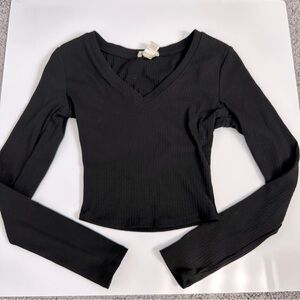Black V-Neck Ribbed Women's Top